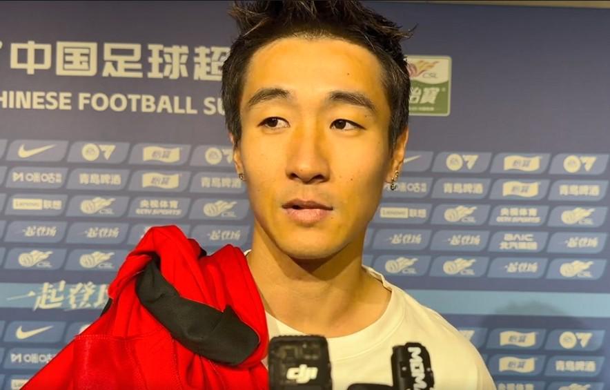 MK体育官方入口-韦世豪：落后时全队都没有放弃，赢下这场胜利对球队非常关键